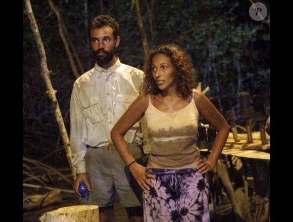 Amel et Nicolas Roy dans "Koh-Lanta" en 2002, sur TF1