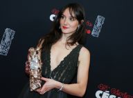 Anaïs Demoustier : Sublime aux César, en robe décolletée avec les lauréats
