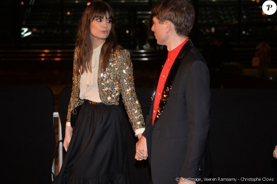 Comment S'appelle Le Compagnon De Clara Luciani Clara Luciani Compagnon 2021 - Les sombres lumières de Clara Luciani