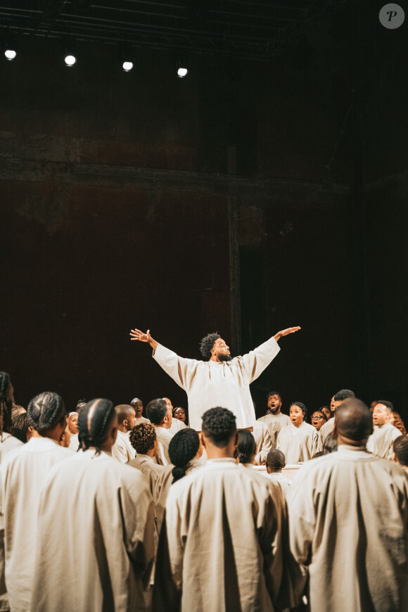 Exclusif - Kanye West lors du "Sunday Service", la messe est organisée au Théâtre des Bouffes du Nord à Paris, le 1er mars 2020.