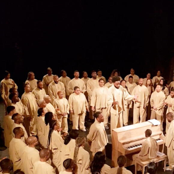 Exclusif - Kanye West lors du "Sunday Service", la messe est organisée au Théâtre des Bouffes du Nord à Paris, le 1er mars 2020.