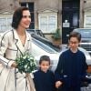 Archives - Carole Bouquet avec ses fils Dimitri et Louis le jour de son mariage avec Jacques Leibowitch. Le 22 juin 1991.
