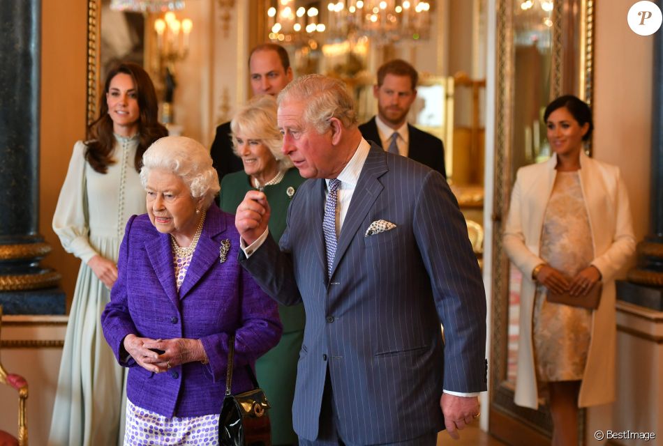 La reine Elizabeth II d&#039;Angleterre et le prince Charles - La famille royale d&#039;Angleterre lors de la réception pour les 50 ans de l&#039;investiture du prince de Galles au palais Buckingham à Londres. Le 5 mars 2019