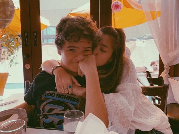 Lizzy Yu, la petite amie de Gaten Matarazzo partage plusieurs photos de sa relation avec l'acteur de "Stranger Things" sur Instagram. Ils ont fêté leur deux ans d'amour le 4 mars 2020.