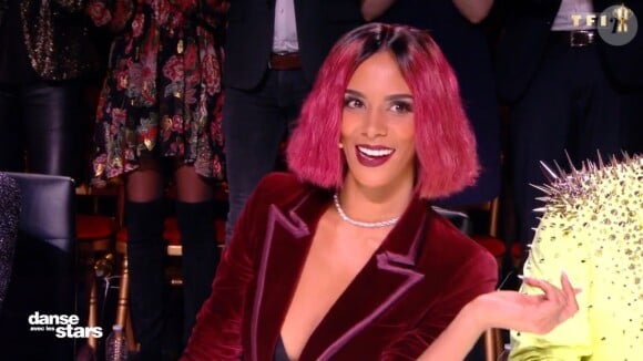 Shy'm en total look rouge dans l'émission "Danse avec les stars 2019" sur TF1. Le 5 octobre 2019.