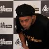 Le footballeur Ronaldinho en promotion pour la marque de complément nutritionnel "Kongokin" à l'hôtel Grand Hyatt à Tokyo, le 28 mars 2018