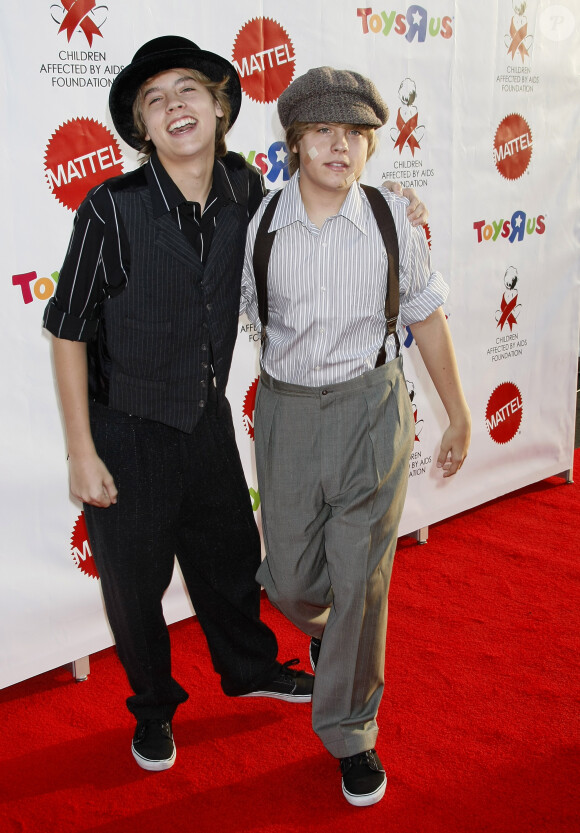 Dylan et Cole Sprouse, le 24 octobre 2009 à Los Angeles. 