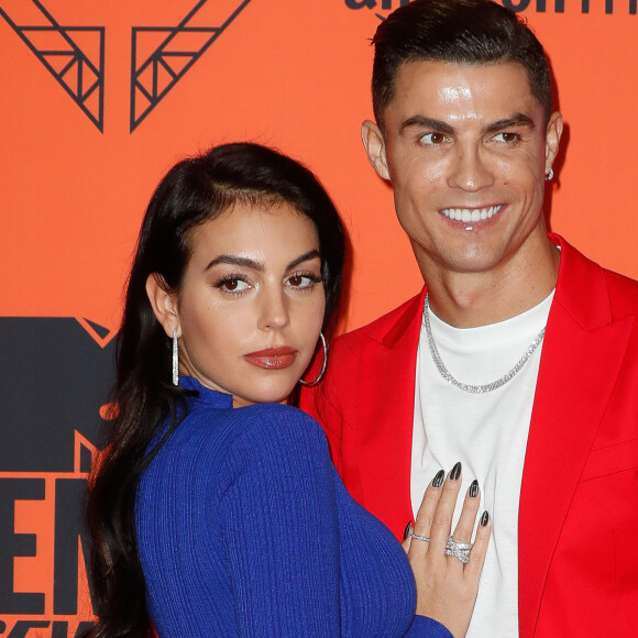 Cristiano Ronaldo et sa compagne Georgina Rodriguez à la soirée MTV European Music Awards 2019 (MTV EMA's) au FIBES Conference and Exhibition Centre à Séville en Espagne, le 3 novembre 2019.