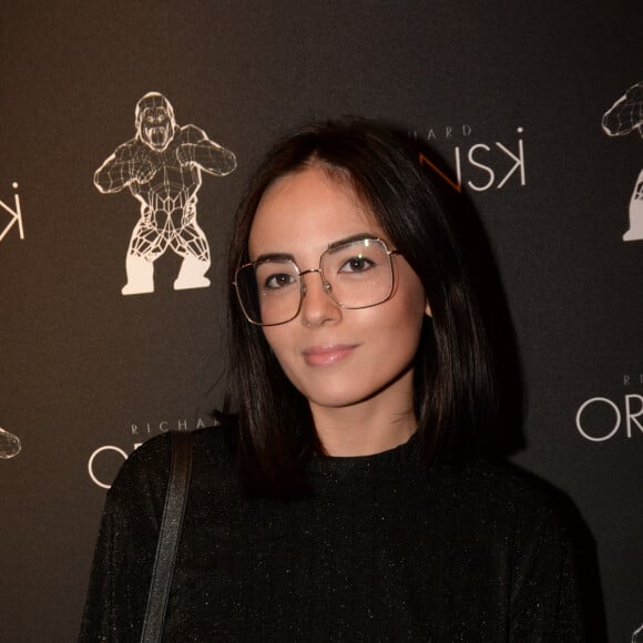 Info - Agathe Auproux atteinte d'un cancer - Info - Agathe Auproux a annoncé en pleine nuit sur Twitter son départ de TPMP - Exclusif - Agathe Auproux - Cocktail d'inauguration de la première galerie Pop Art Concept store entièrement dédié aux oeuvres de Richard Orlinski à Paris, France, le 23 novembre 2017. © Rachid Bellak/Bestimage