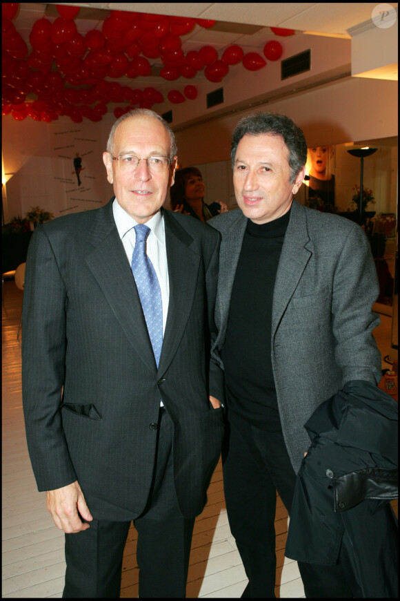 Patrick Le Lay et Michel Drucker en janvier 2005 à la générale du spectacle de Muriel Robin, au Grand Rex à Paris.