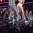 Miley Cyrus et Robin Thicke lors des MTV Video Music Awards 2013 à Brooklyn. Le 25 août 2013.