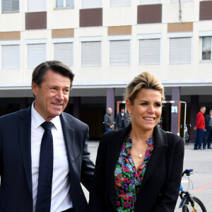 Christian Estrosi, le maire de Nice, et sa femme Laura Tenoudji Estrosi ont voté pour le 1er tour des élections municipales au collège Port Lympia à Nice le 15 mars 2020. © Bruno Bebert / Bestimage