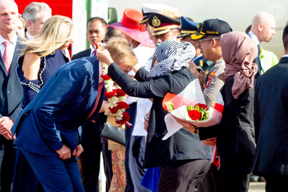 Le roi Willem-Alexander des Pays-Bas et la reine Maxima des Pays-Bas à leur arrivée à l'aéroport Halim Perdanakusuma de Jakarta, le 9 mars 2020.