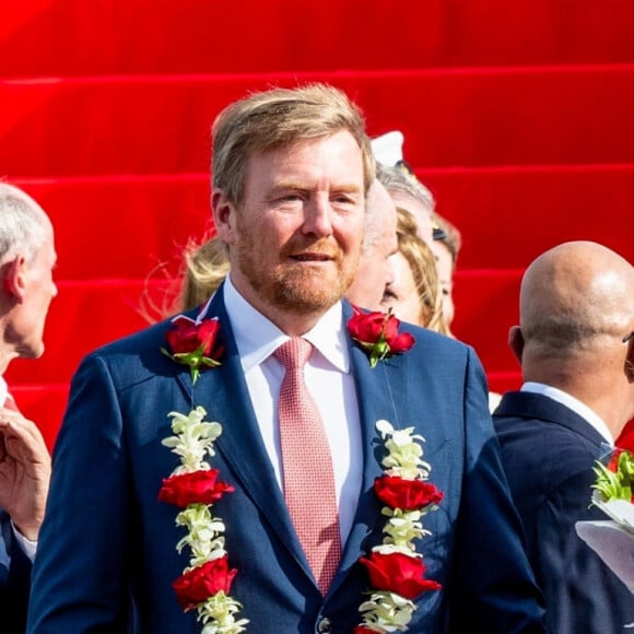 Le roi Willem-Alexander des Pays-Bas et la reine Maxima des Pays-Bas à leur arrivée à l'aéroport Halim Perdanakusuma de Jakarta, le 9 mars 2020.