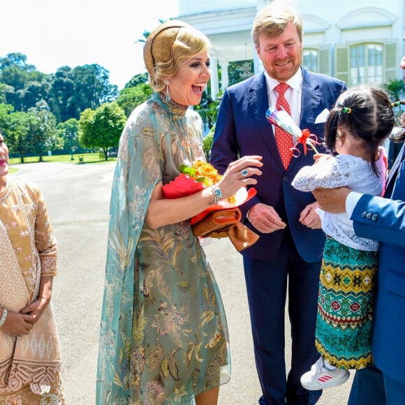 Le roi Willem-Alexander et la reine Maxima des Pays-Bas ont été accueillis par le président Joao Widodo et sa femme Iriana au palais présidentiel de Jakarta, à l'occasion d'un voyage officiel en Indonésie, le 10 mars 2020.