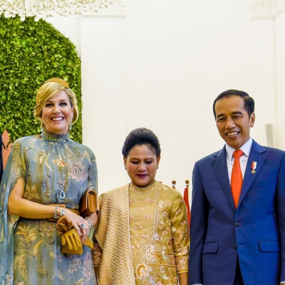 Le roi Willem-Alexander et la reine Maxima des Pays-Bas ont été accueillis par le président Joao Widodo et sa femme Iriana au palais présidentiel de Jakarta, à l'occasion d'un voyage officiel en Indonésie, le 10 mars 2020.