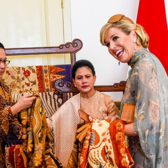 Le roi Willem-Alexander et la reine Maxima des Pays-Bas ont été accueillis par le président Joao Widodo et sa femme Iriana au palais présidentiel de Jakarta, à l'occasion d'un voyage officiel en Indonésie. Le 10 mars 2020  Jakarta, INDONESIA - King Willem-Alexander and Queen Maxima are welcomed at the Bogor Palace by President Joko Widodo and his wife Iriana during their State Visit to Indonesia.10/03/2020 - Jakarta