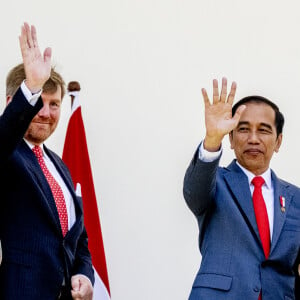 Le roi Willem-Alexander et la reine Maxima des Pays-Bas ont été accueillis par le président Joao Widodo et sa femme Iriana au palais présidentiel de Jakarta, à l'occasion d'un voyage officiel en Indonésie. Le 10 mars 2020  King Willem-Alexander and Queen Maxima of The Netherlands are welcomed by President Jcand his wife Iriana Widodo with an official welcome ceremony at the Presidential Palace in Jakarta, Indonesia, 10 March 2020. The Dutch King and Queen are in Indonesia for their 4 day State Visit.10/03/2020 - Jakarta