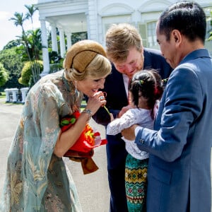 Le roi Willem-Alexander et la reine Maxima des Pays-Bas ont été accueillis par le président Joao Widodo et sa femme Iriana au palais présidentiel de Jakarta, à l'occasion d'un voyage officiel en Indonésie. Le 10 mars 2020  King Willem-Alexander and Queen Maxima of The Netherlands are welcomed by President Jcand his wife Iriana Widodo with an official welcome ceremony at the Presidential Palace in Jakarta, Indonesia, 10 March 2020. The Dutch King and Queen are in Indonesia for their 4 day State Visit.10/03/2020 - Jakarta