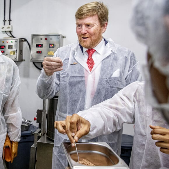 Le roi Willem-Alexander et la reine Maxima des Pays-Bas visitent l'usine de chocolat Pipiltin à Jakarta, à l'occasion d'un voyage officiel de 4 jours en Indonésie. Le 10 mars 2020  King Willem-Alexander and Queen Maxima of The Netherlands visit Pipiltin chocolate factory in Jakarta, Indonesia, 10 March 2020. The Dutch King and Queen are in Indonesia for their 4 day State Visit.10/03/2020 - Jakarta