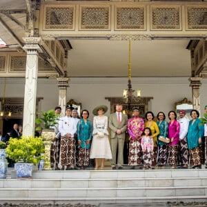 Le roi Willem-Alexander et la reine Maxima des Pays-Bas reçus par le sultan Hamengku Buwono et Radu Hemas au palais Kraton à Yogyakarta, lors d'une cérémonie d'accueil, à l'occasion d'un voyage officiel en Indonésie. Le 11 mars 2020  King Willem-Alexander and Queen Maxima of The Netherlands are welcomed by His Highness Sri Sultan Hamengku Buwono X and Her Highness Radu Hemas at Kraton Palace during an official welcome ceremony in Yogyakarta in Indonesia, 11 March 2020. The Dutch King and Queen are in Indonesia for their 4 day State Visit. Photo: Patrick van Katwijk / BSR Agency11/03/2020 - Yogyakarta