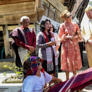 Le roi Willem-Alexander et la reine Maxima des Pays-Bas visitent Toba Samosir lors de leur voyage officiel en Indonésie, le 11 mars 2020.  King Willem-Alexander and Queen Maxima of The Netherlands posing at the Toba Samosir during their State Visit to Indonesia.11/03/2020 - Sumatra