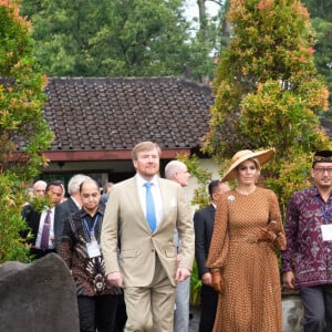 Le roi Willem-Alexander et la reine Maxima des Pays-Bas visitent le temple Prambanan lors de leur voyage officiel en Indonésie, le 11 mars 2020.  King Willem-Alexander and Queen Maxima of The Netherlands posing at the Prambanan Temple complex during their State Visit to Indonesia.11/03/2020 - Yogyakarta