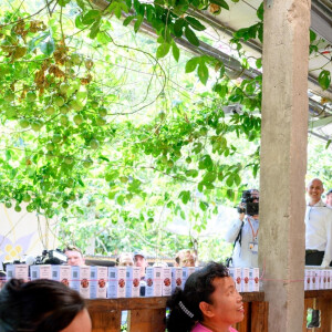 Le roi Willem Alexander et la reine Maxima, en visite d'état en Indonésie, posent sur L'île de Samosir, située sur le lac Toba le 12 mars 2020.  Sumatra, Indonesia - King Willem-Alexander and Queen Maxima of The Netherlands posing at the Toba Samosir during their State Visit to Indonesia.11/03/2020 - Sumatra