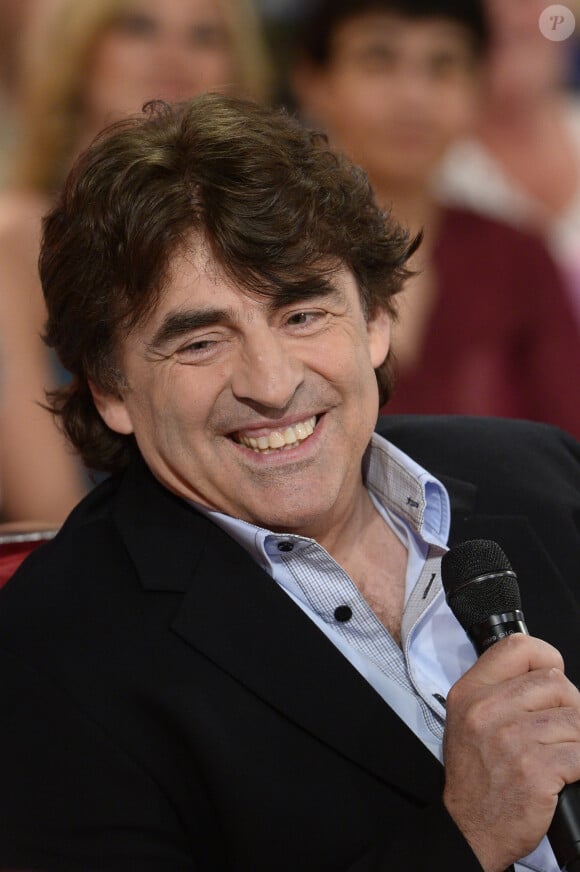 Claude Barzotti - Enregistrement de l'émission "Vivement Dimanche" à Paris le 13 mai 2014. L'émission sera diffusée le 18 mai 2014.