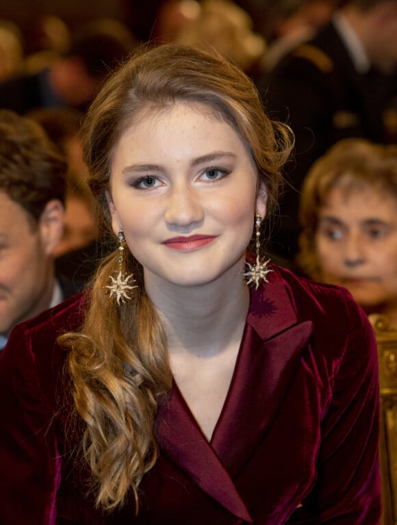 La princesse héritière Elisabeth de Belgique lors du concert de Noël au palais royal à Bruxelles, le 18 décembre 2019.