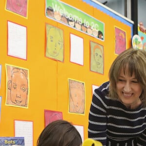 Camilla Parker Bowles, duchesse de Cornouailles, Felicity Dahl (veuve de Roald Dahl) - Visite de l'école primaire Bousfield à Londres pour célébrer la Journée mondiale du livre. Londres, 5 mars 2020.