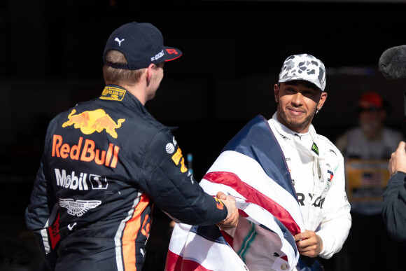 Max Verstappen - Lewis Hamilton a décroché son sixième sacre de champion du monde de F1 après sa deuxième place sur le circuit des Amériques à Austin le 3 novembre 2019.