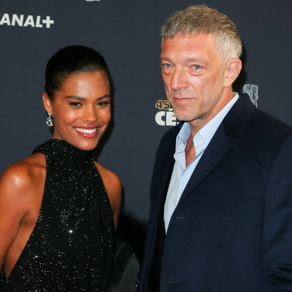 Vincent Cassel et sa femme Tina Kunakey lors du photocall lors de la 45ème cérémonie des César à la salle Pleyel à Paris le 28 février 2020 © Dominique Jacovides / Olivier Borde / Bestimage