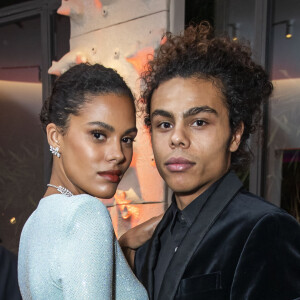 Tina Kunakey (bijoux Messika) et son frère Zakari - Dîner de gala de l'association AEM (Un Avenir pour les Enfants du Monde) au bénéfice des enfants du Rwanda organisé par B.Djian au Pavillon Ledoyen à Paris, France, le 12 décembre 2019. © Olivier Borde/Bestimage