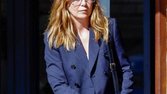 Ellen Pompeo, au naturel, fait passer un message sur le confinement