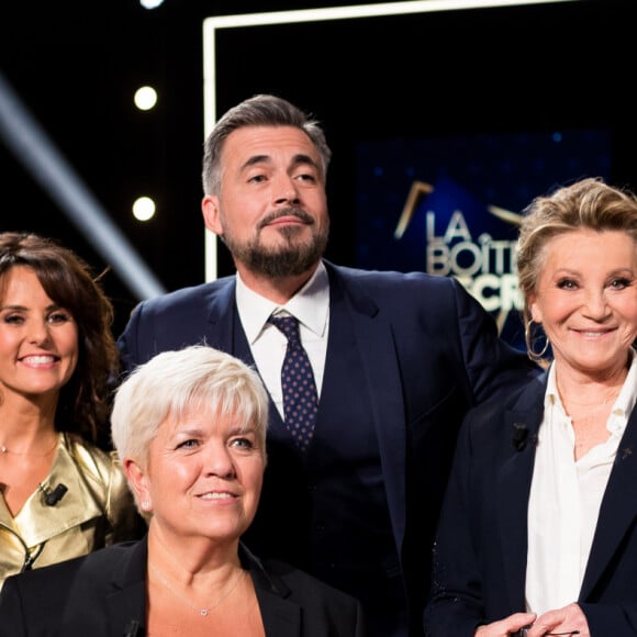 Exclusif - Olivier Minne, Sheila, Mimie Mathy, Faustine Bollaert - Enregistrement de l'émission "La Boîte à secrets 4" à Paris, présentée par F.Bollaert, et diffusée le 10 avril sur France 3. Le 23 janvier 2020 © Tiziano Da Silva / Bestimage