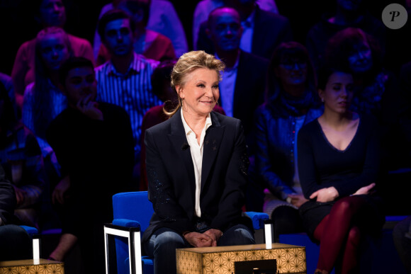 Exclusif - Sheila - Enregistrement de l'émission "La Boîte à secrets 4" à Paris, présentée par F.Bollaert, et diffusée le 10 avril sur France 3. Le 23 janvier 2020 © Tiziano Da Silva / Bestimage