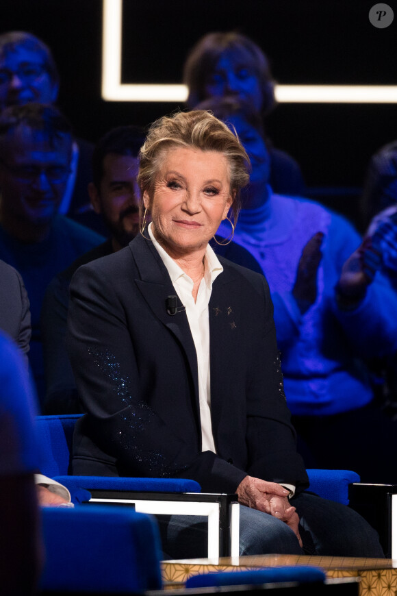 Exclusif - Sheila - Enregistrement de l'émission "La Boîte à secrets 4" à Paris, présentée par F.Bollaert, et diffusée le 10 avril sur France 3. Le 23 janvier 2020 © Tiziano Da Silva / Bestimage