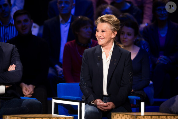Exclusif - Sheila - Enregistrement de l'émission "La Boîte à secrets 4" à Paris, présentée par F.Bollaert, et diffusée le 10 avril sur France 3. Le 23 janvier 2020 © Tiziano Da Silva / Bestimage