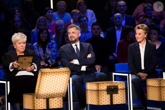 Exclusif - Mimie Mathy, Olivier Minne, Sheila - Enregistrement de l'émission "La Boîte à secrets 4" à Paris, présentée par F.Bollaert, et diffusée le 10 avril sur France 3. Le 23 janvier 2020 © Tiziano Da Silva / Bestimage