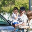Exclusif - Justin Timberlake et sa femme Jessica Biel sont allés soutenir leur fils Silas Randall Timberlake à son entrainement de baseball à Los Angeles. Kimberly Biel, la mère de Jessica est de la partie! La petite famille rencontre T. Seymour avant de quitter le parc, le 29 octobre 2019