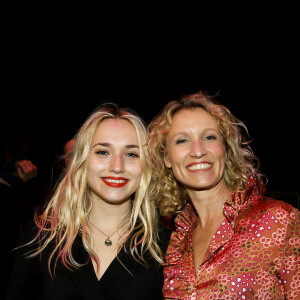 Alexandra Lamy et sa fille Chloé Jouannet - 22e Festival International du Film de Comédie de l'Alpe d'Huez, le 18 janvier 2019. © Dominique Jacovides/Bestimage