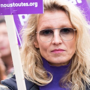 Alexandra Lamy - De nombreuses artistes et personnalités marchent contre les violences sexistes et sexuelles (marche organisée par le collectif NousToutes) de place de l'Opéra jusqu'à la place de la Nation à Paris le 23 Novembre 2019 © Cyril Moreau / Bestimage