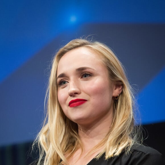 Chloé Jouannet (membre du jury) lors de la soirée d'ouverture de la 23e édition du festival international du film de comédie l'Alpe d'Huez, Isère, France, le 14 janvier 2020. © Cyril Moreau/Bestimage