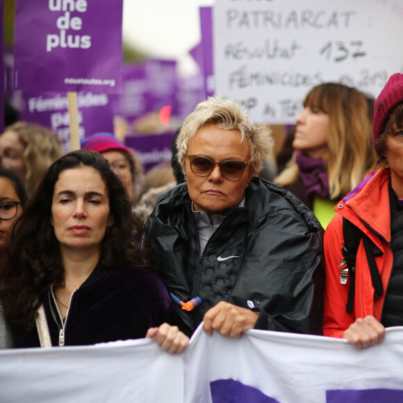 Yael Naim, Muriel Robin - De nombreuses artistes et personnalités marchent contre les violences sexistes et sexuelles (marche organisée par le collectif NousToutes) de place de l'Opéra jusqu'à la place de la Nation à Paris le 23 Novembre 2019 © Cyril Moreau / Bestimage