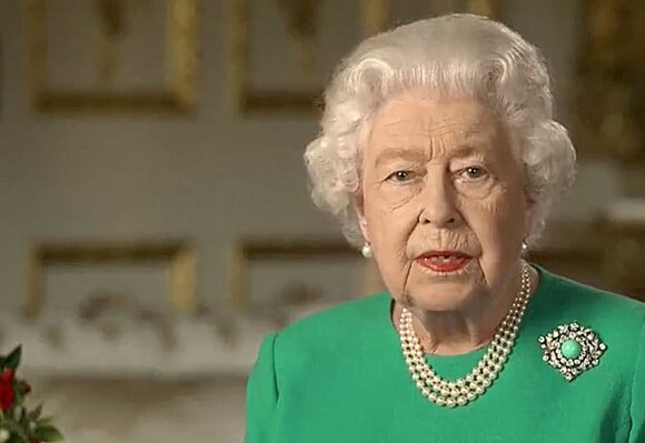 Intervention télévisée de la reine Elisabeth II d'Angleterre à propos de l'épidémie de coronavirus (COVID-19) aux habitants du Royaume Uni et du Commonwealth le 5 avril 2020. © Cyril Moreau / Bestimage