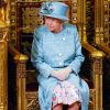 La reine Elisabeth II d'Angleterre - Arrivée de la reine Elizabeth II et discours à l'ouverture officielle du Parlement à Londres le 19 décembre 2019. Lors de son discours, la reine a dévoilé son plan décennal pour mettre à profit le Brexit et relancer le système NHS. Britain's Queen Elizabeth II accompanied by Prince Charles, Prince of Wales attend the State Opening of Parliament at the Houses of Parliament in London on December 19, 2019. - The State Opening of Parliament is where Queen Elizabeth II performs her ceremonial duty of informing parliament about the government's agenda for the coming year in a Queen's Speech.19/12/2019 - Londres