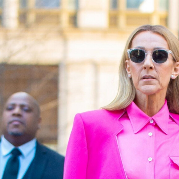 Celine Dion a choisi de s'habiller en rose pour la Journée Internationale pour les Droits des Femmes à New York le 7 mars 2020.