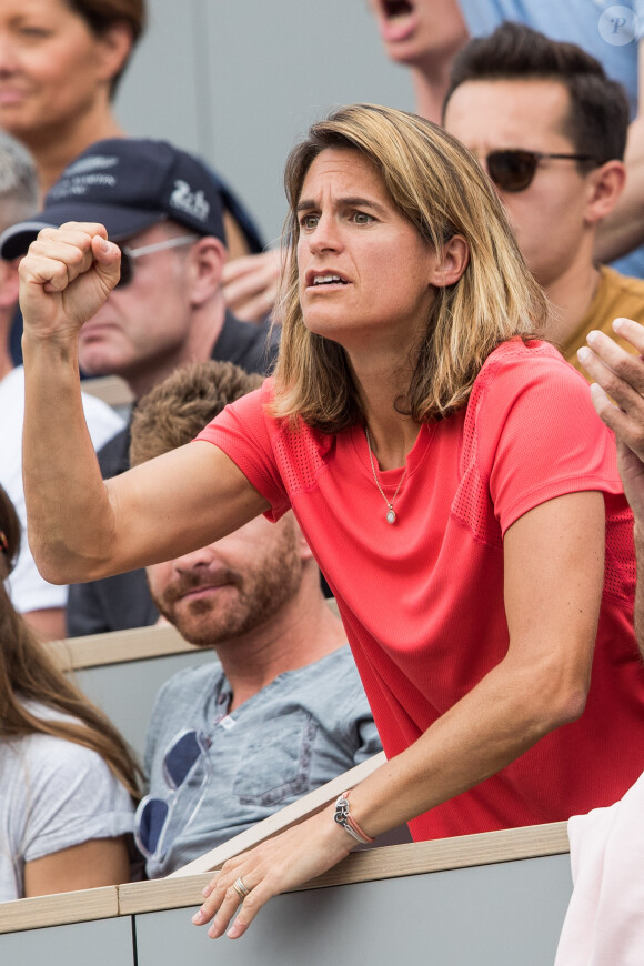 Amélie Mauresmo dans les tribunes lors des internationaux de tennis de Roland Garros à Paris, France, le 31 mai 2019. © Jacovides-Moreau/Bestimage