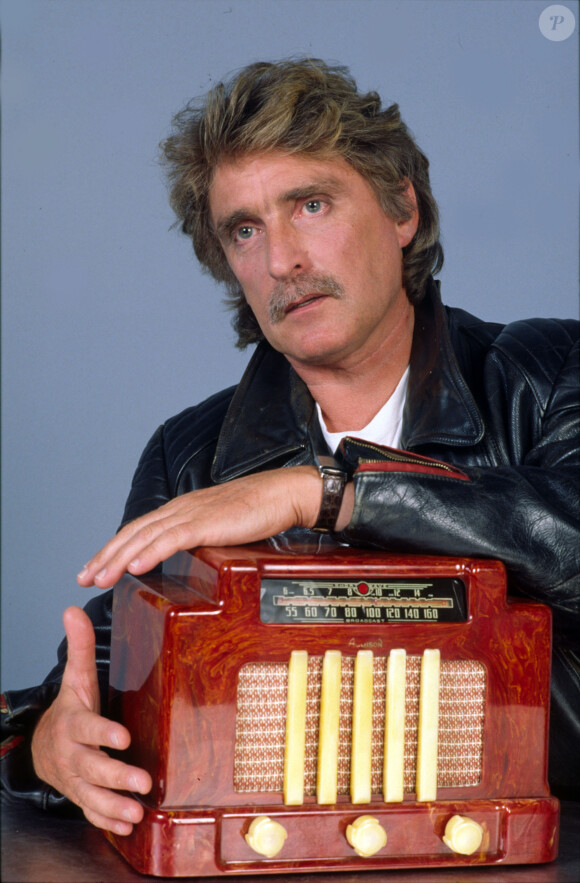 Le chanteur Christophe en 1990